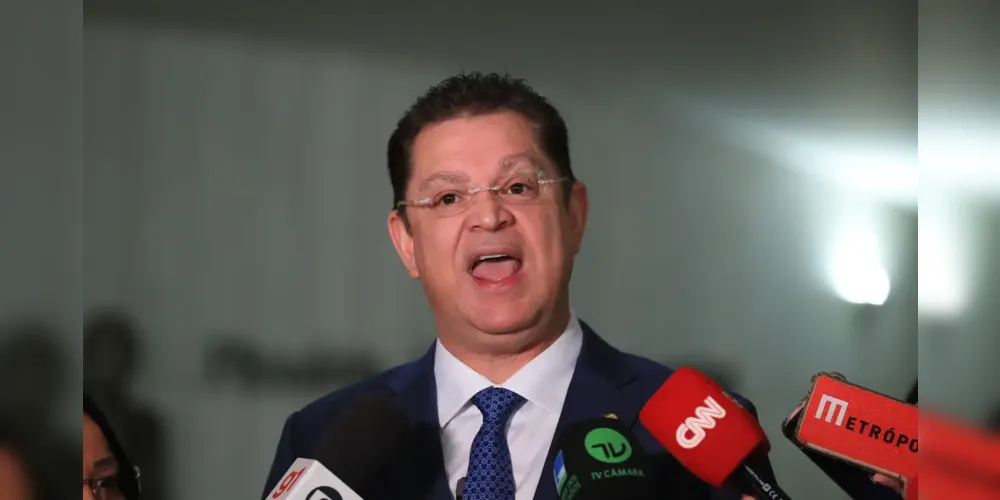 Sóstenes Cavalcante foi alvo nesta sexta-feira da Operação Galho Fraco