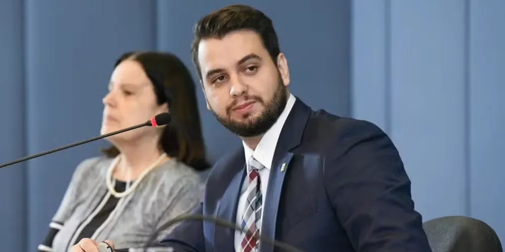 Martins estava cumprindo medidas cautelares, com uso de tornozeleira