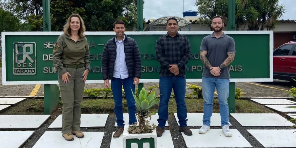 Equipe da Prefeitura de Imbaú esteve no DER Campos Gerais