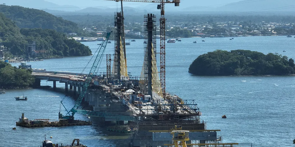 A previsão de entrega da Ponte de Guaratuba é para abril deste ano