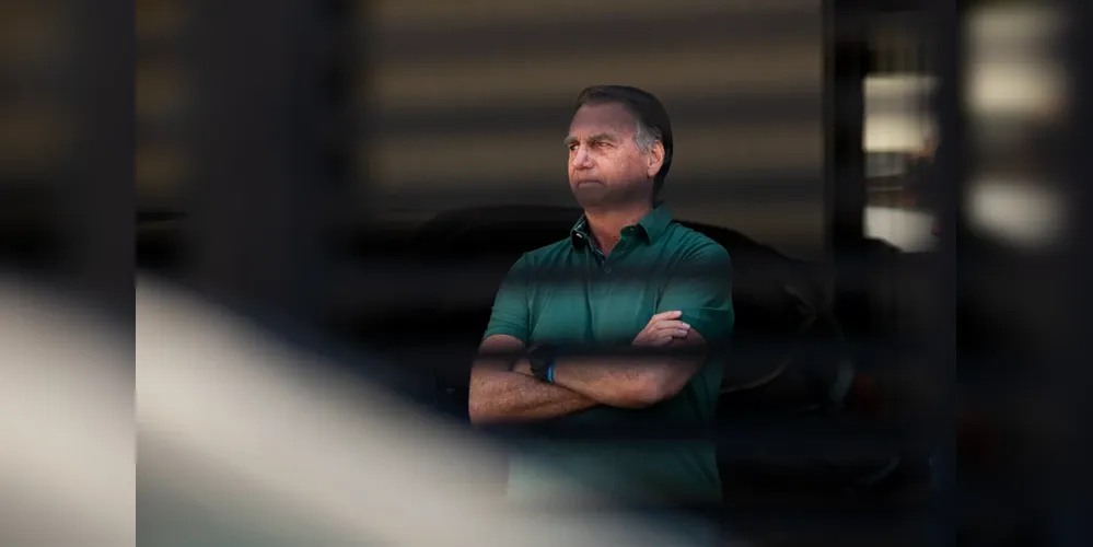 O ex-presidente Jair Bolsonaro foi preso preventivamente neste sábado (22)