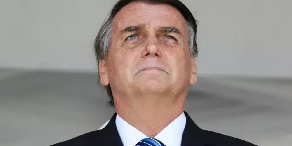 Bolsonaro foi internado nessa quarta