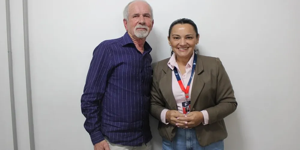 Jairton foi recebido pela diretora Alba e por membros da equipe técnica da instituição