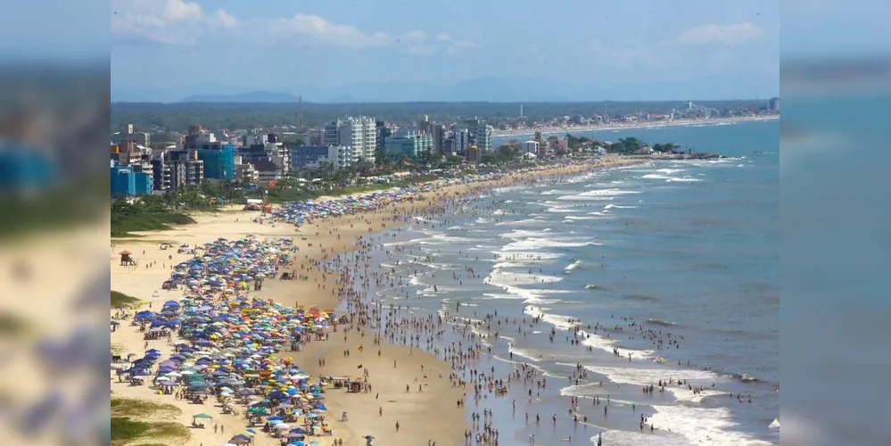 Praia de Matinhos, no Litoral do Paraná