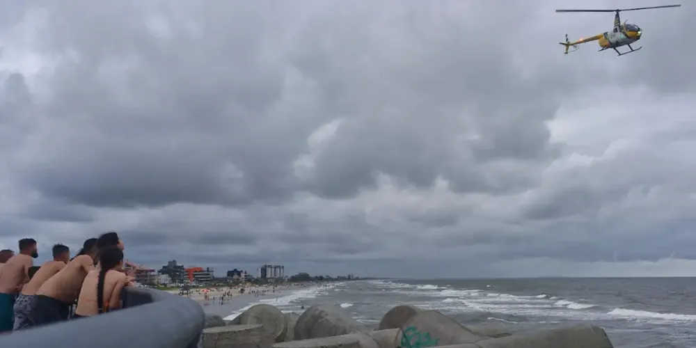 O alerta foi emitido pela Defesa Civil de Matinhos e vale até domingo (8)