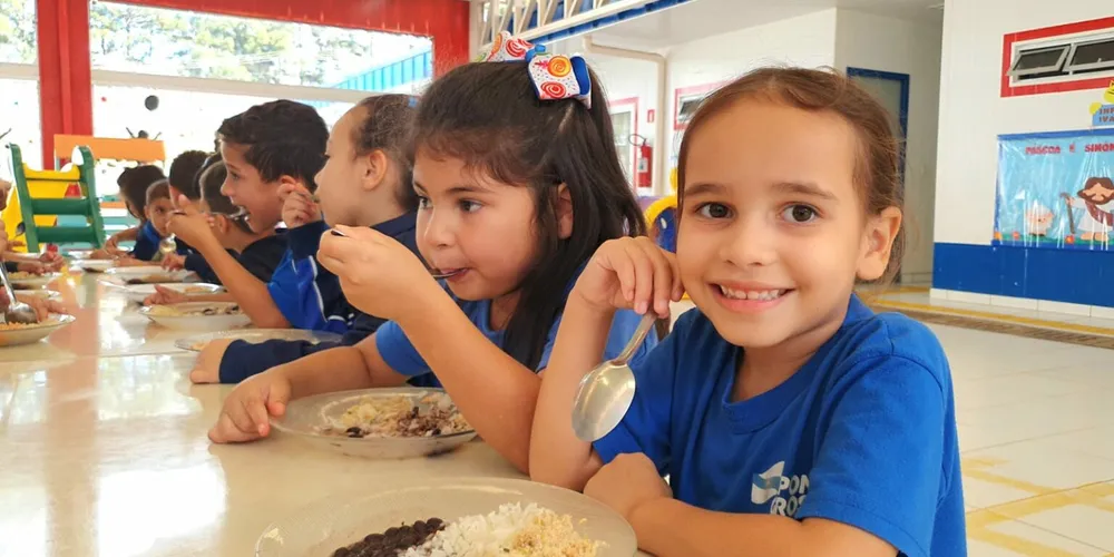 Análise documental de empresas inscritas na licitação da merenda está sendo realizada desde o dia 21 de outubro