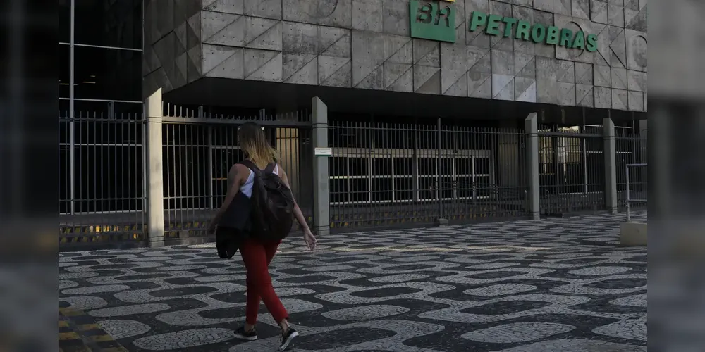 A empresa detalha que “não há problemas com a sonda ou com o poço, que permanecem em total condição de segurança"