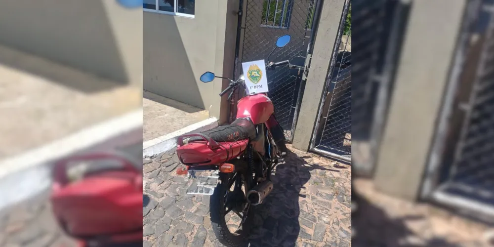 A abordagem da Polícia Militar no bairro Santa Marta constatou que a moto estava adulterada