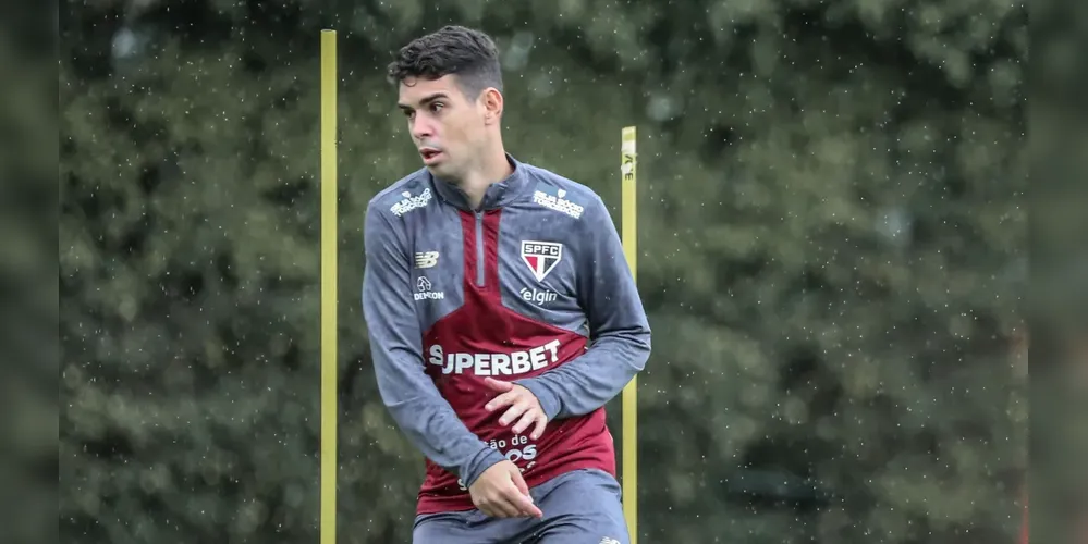 Oscar em treino do São Paulo