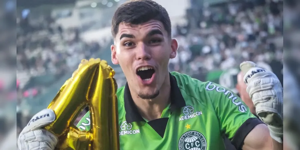 Acesso foi festejado pelos jogadores em campo