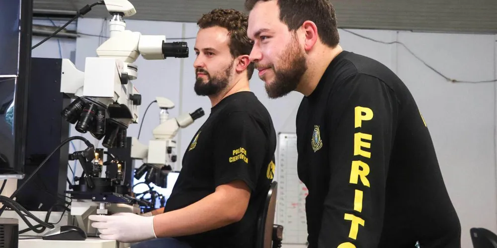 A destruição de vestígios balísticos representa a etapa final da cadeia de custódia de equipamentos apreendidos