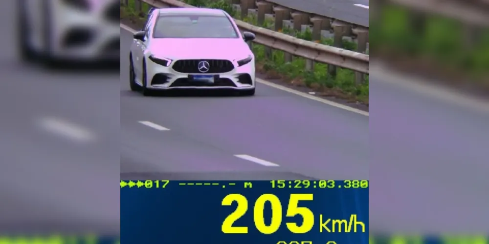PRF flagrou veículo a 205 km/h na BR-376, em Tibagi, durante fiscalização de velocidade