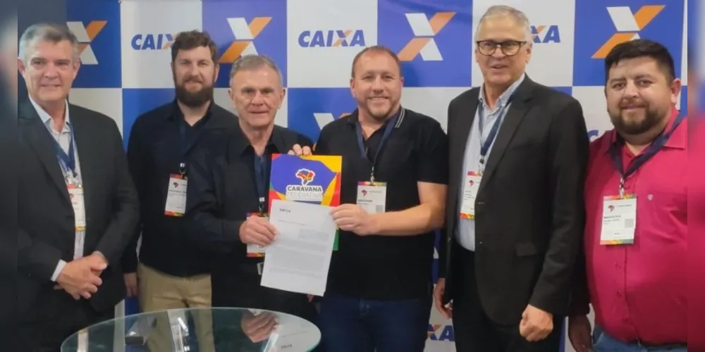 Equipe da Prefeitura Municipal celebrou o anúncio para Rebouças