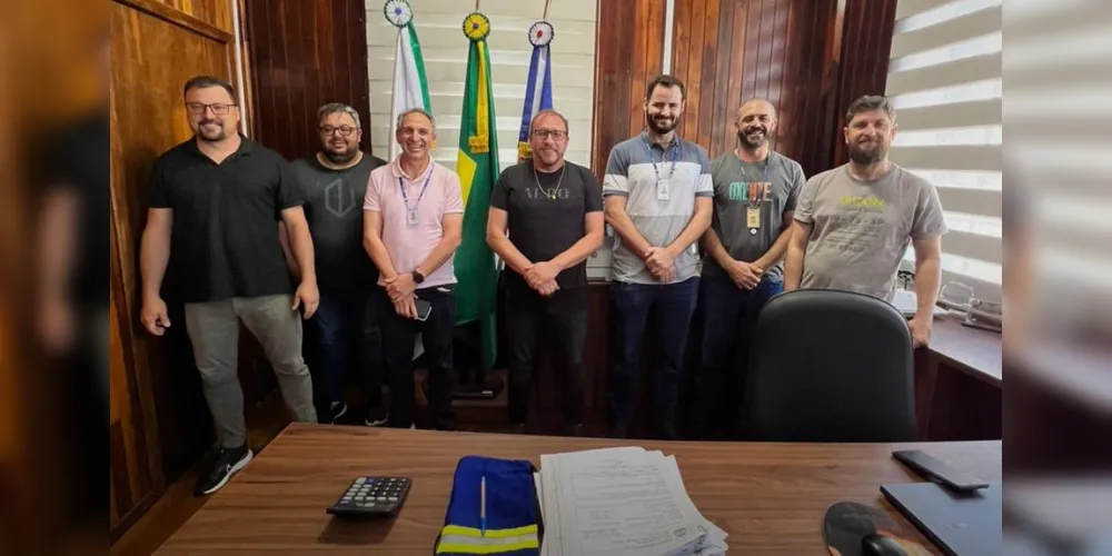 Reunião foi realizada nessa terça-feira (18), no gabinete da Prefeitura Municipal