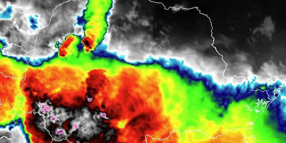 Com ventos acima de 250km/h, o Simepar confirmou que destruição em Rio Bonito do Iguaçu foi por conta de um tornado