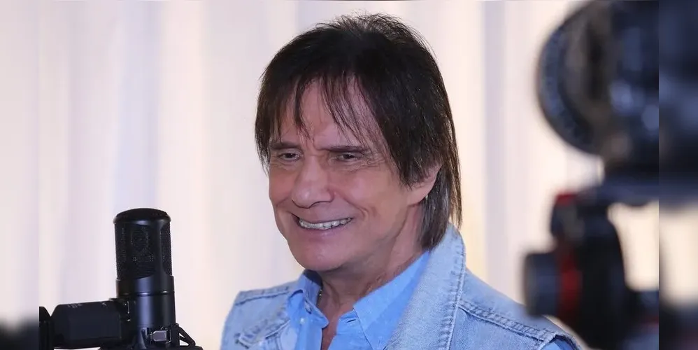 Roberto Carlos foi diagnosticado com covid-19 aos 84 anos