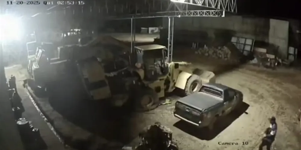 O roubo aconteceu durante a madrugada do dia 20 de novembro