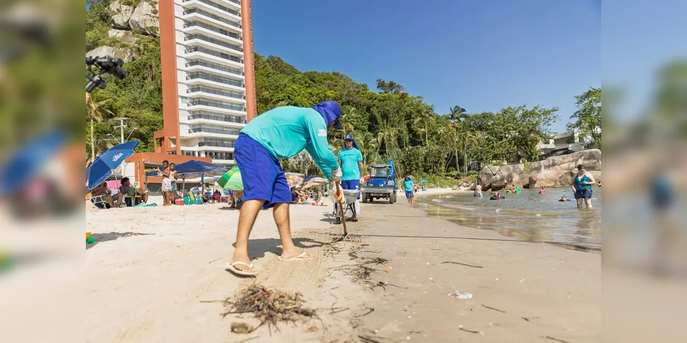 Sanepar retira 8,8 toneladas de lixo das praias do Paraná após Réveillon