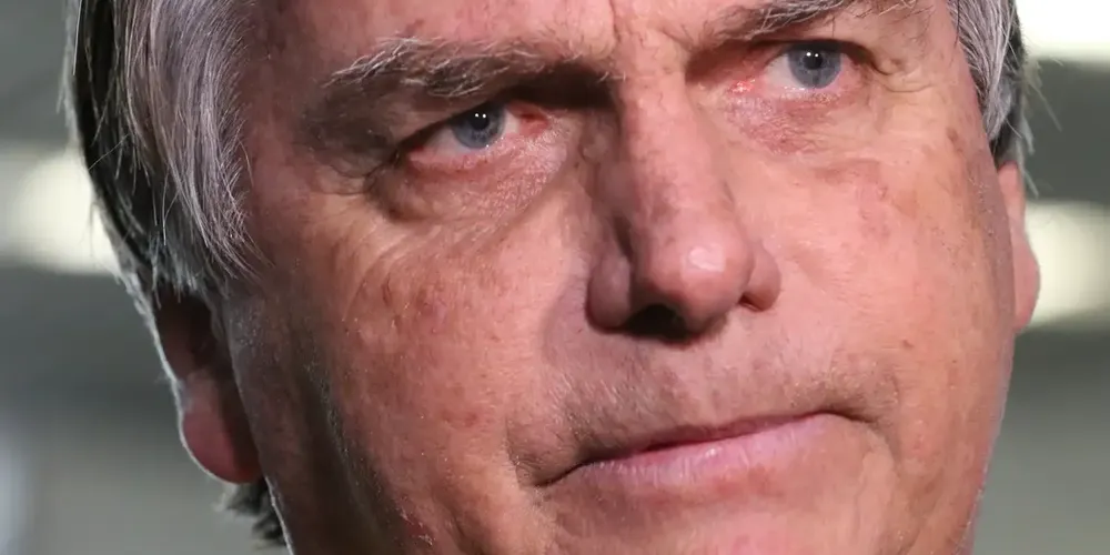 Jair Bolsonaro foi condenado a 27 anos e três meses de prisão