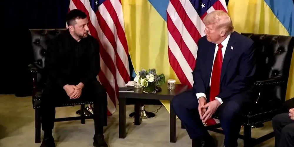 Trump, ao lado de Zelensky, diz que os países da OTAN devem abater aeronaves russas em seu espaço aéreo