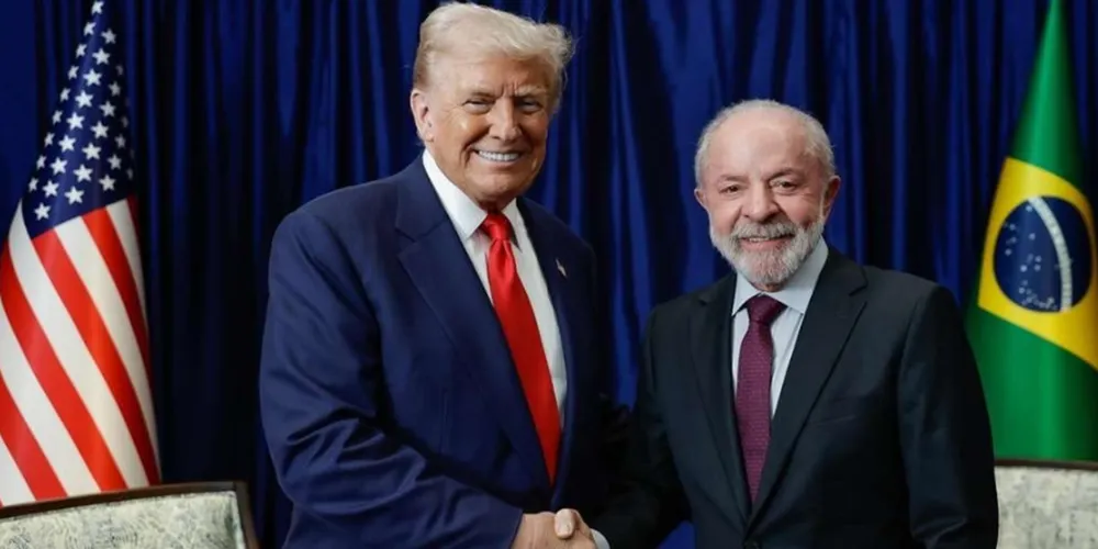 Donald Trump diz que decisão foi tomada após conversa por telefone com Lula (PT)