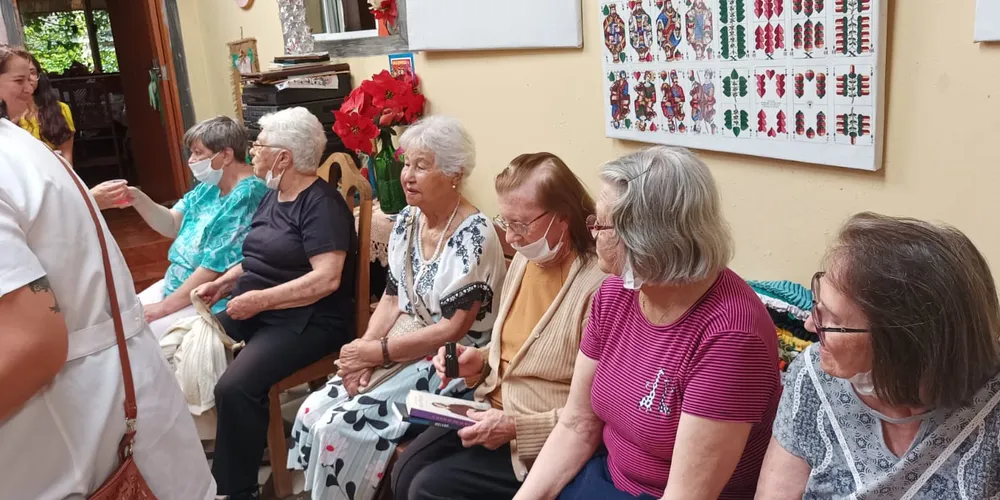 O Asilo está localizado na rua Júlio de Castilho, 1190 – Centro, em Ponta Grossa.