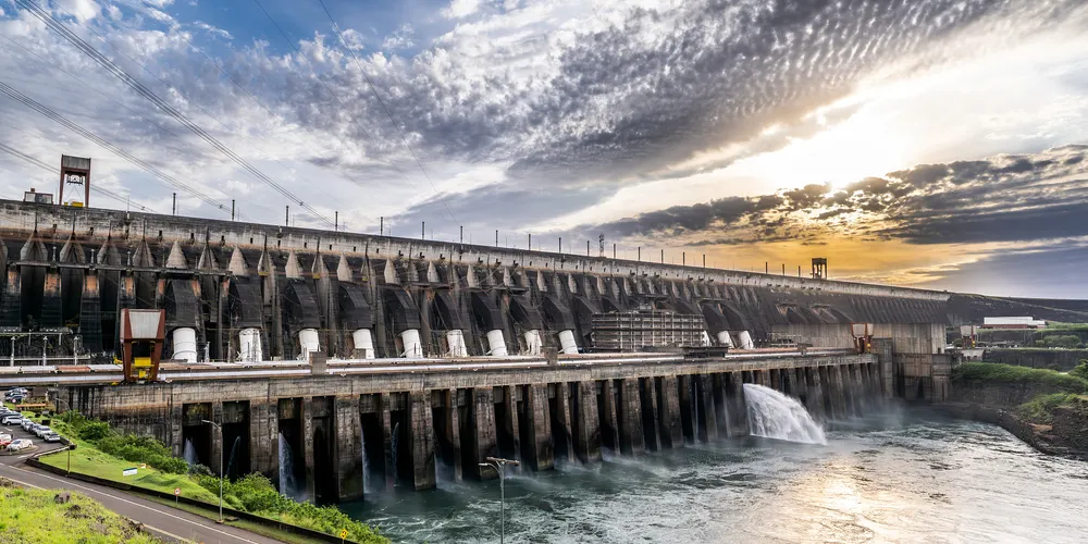 A Itaipu Binacional está conduzindo o mais abrangente plano de atualização tecnológica da usina hidrelétrica