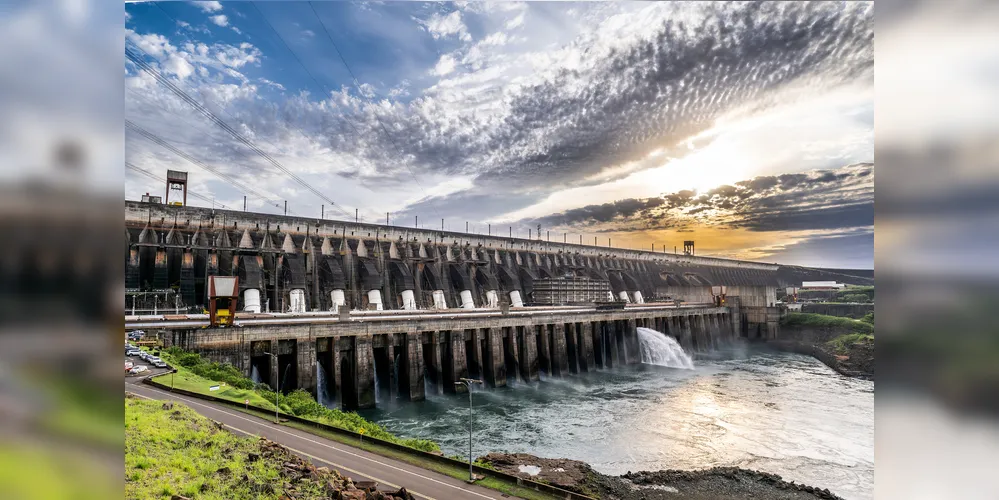 A Itaipu Binacional está conduzindo o mais abrangente plano de atualização tecnológica da usina hidrelétrica