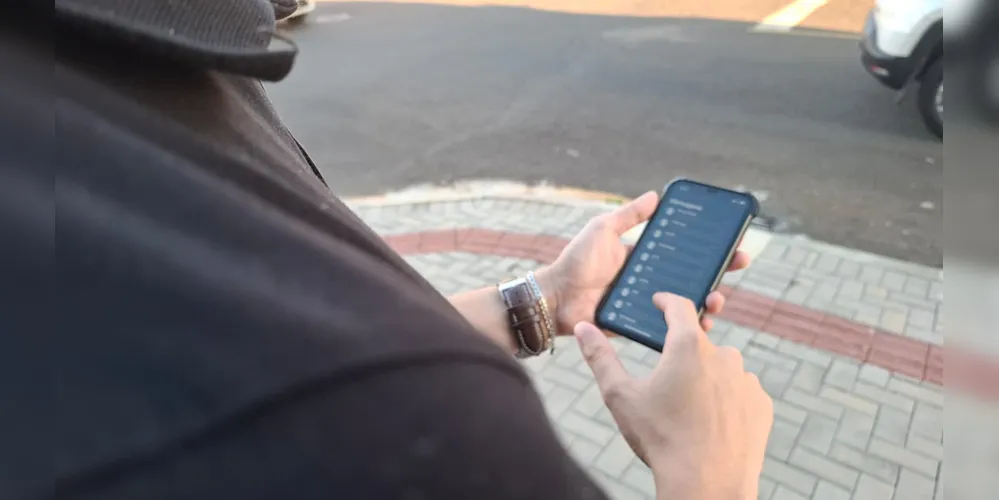 Moradores de bairros mais afastados relatam que a dificuldade de acesso a um sinal estável