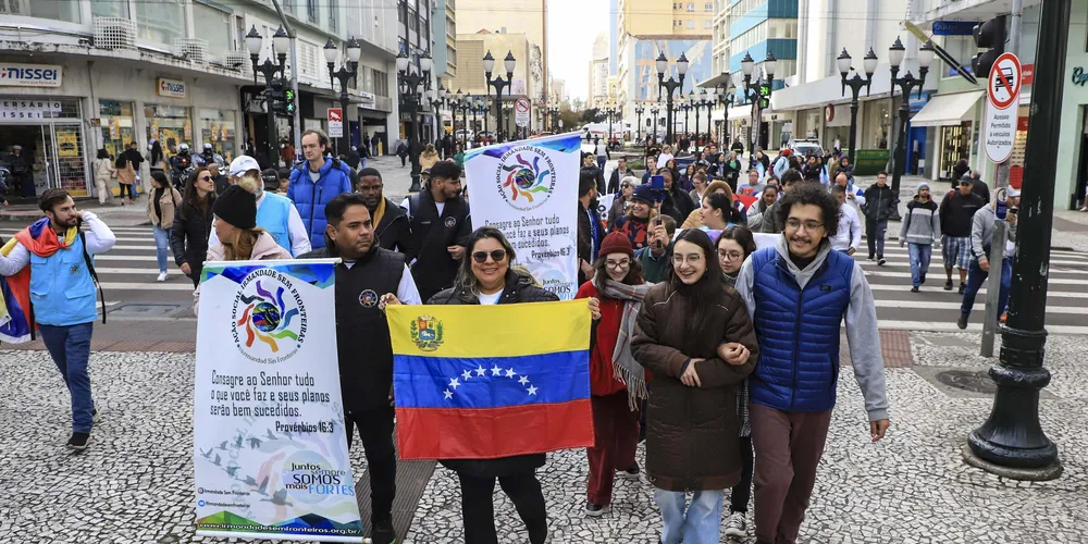 Os dados mais recentes do Observatório das Migrações Internacionais (OBMigra) apontam que o Paraná é o terceiro estado brasileiro com maior número de imigrantes venezuelanos
