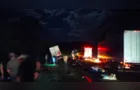 Acidente entre cinco caminhões deixa um morto na ‘Rodovia do Xisto’