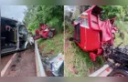 Paciente transportado por van de saúde morre após colisão com caminhão no PR