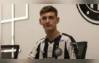 Jovem atacante assina contrato profissional com o Operário Ferroviário