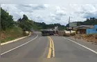 Caminhão de Ponta Grossa se envolve em acidente na PR-160, em Imbaú