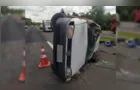 Condutor fica ferido em capotamento na PR-151, em Castro