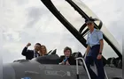 Milei acompanha chegada de primeiros caças F-16 na Argentina: 'Anjos'