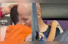 Vídeo mostra esposa e filho em despedida de homem em luta contra o câncer