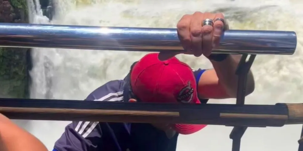 O episódio aconteceu à beira de um cânion com cerca de 80 metros de altura