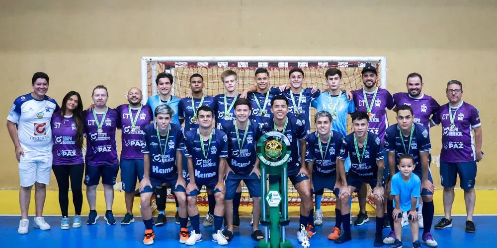 Nas categorias de base, a ACGF Ponta Grossa conquistou, em 2025, o título da Copa AMCG Sub-17