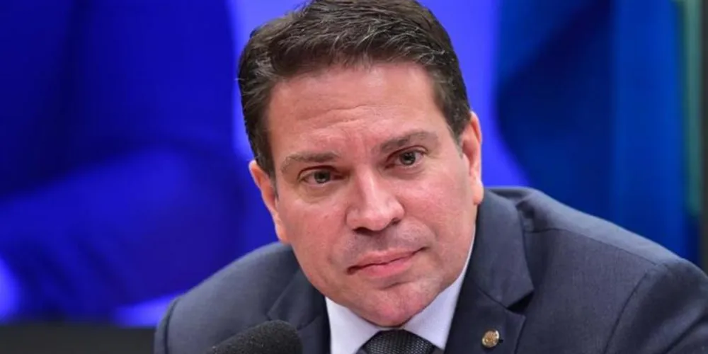 Alexandre Ramagem foi condenado a 16 anos de prisão por participação em tentativa de golpe