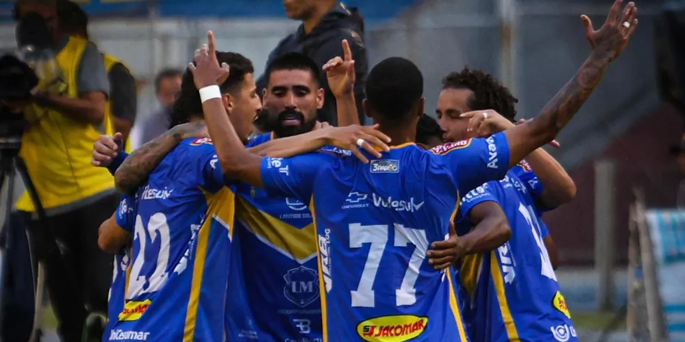 Com o resultado, a equipe de São José dos Pinhais assume a 3ª posição do Grupo A