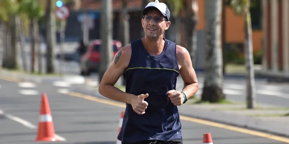 O projeto acontece nas principais vias do Centro de Ponta Grossa neste domingo (22)