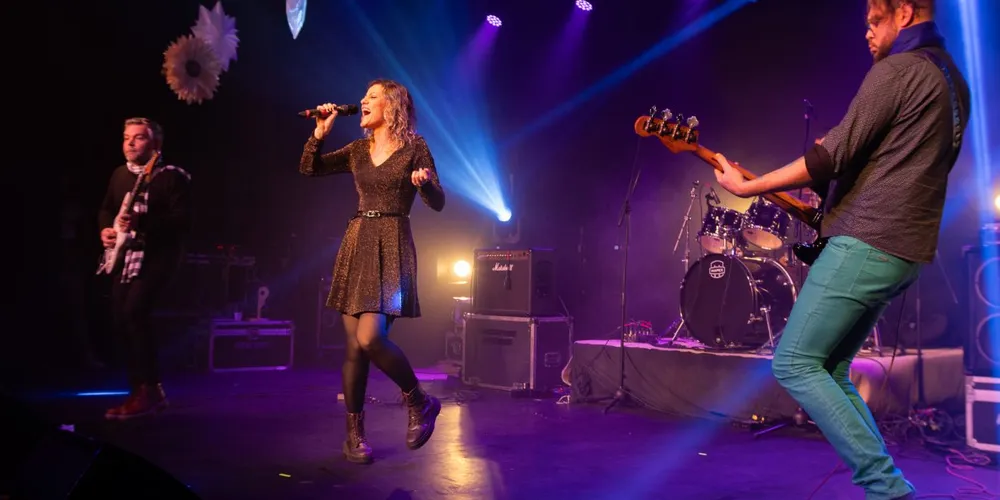 O festival é aberto a compositores e intérpretes maiores de 18 anos