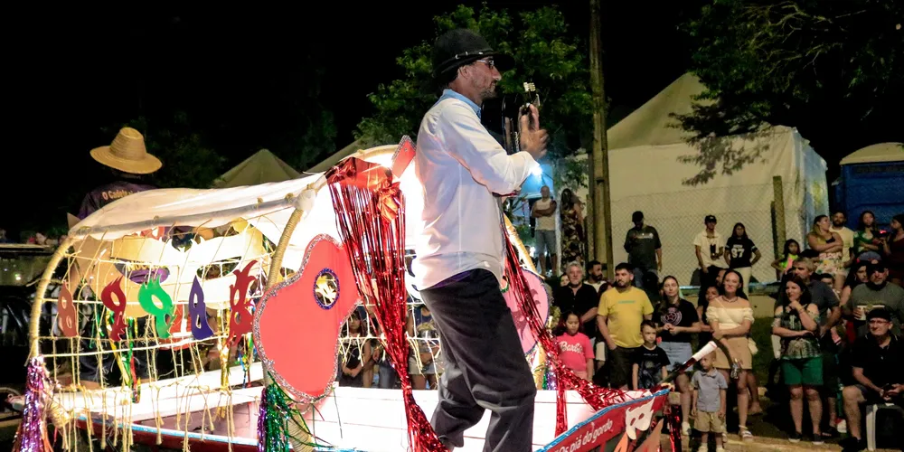 O Desfile do Corso acontece no dia 15 de fevereiro de 2026