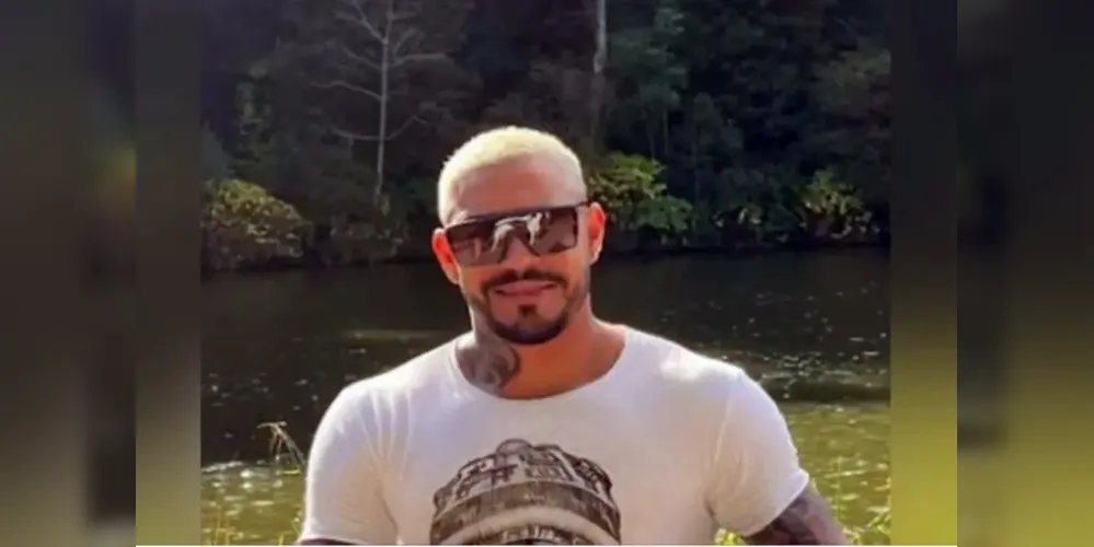 Jhon havia caído de um jet ski