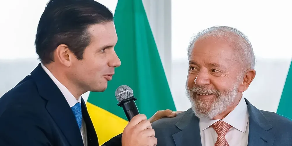 O deputado Hugo Motta, presidente da Câmara dos Deputados, e o presidente Luiz Inácio Lula da Silva (PT)