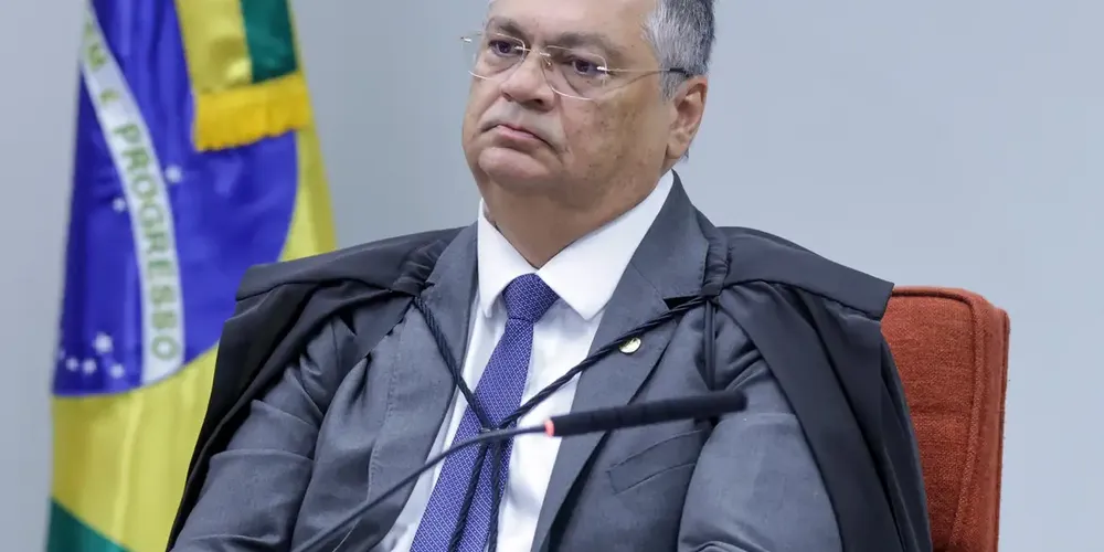 Pela decisão, os Três Poderes têm prazo de 60 dias para revisar e suspender pagamento das verbas