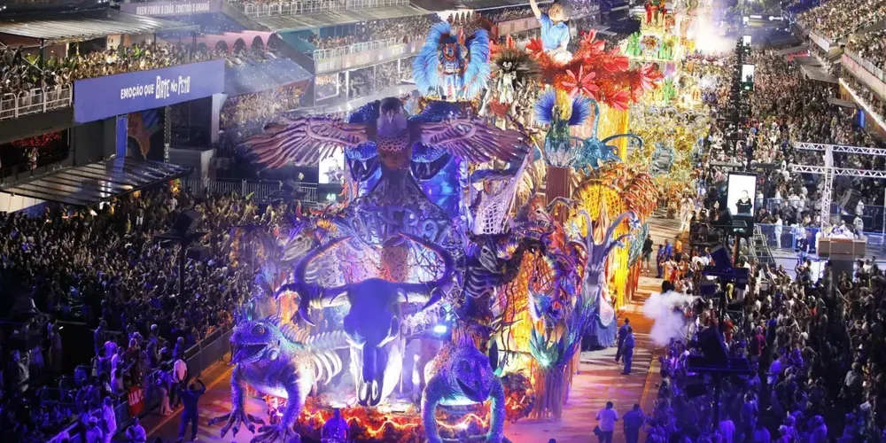 Desfile da Acadêmicos de Niterói em homenagem ao presidente Lula