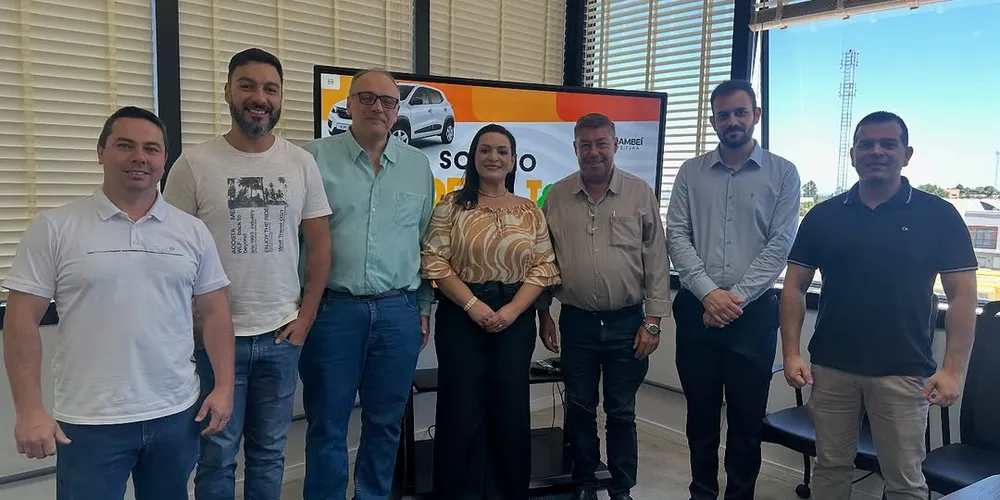 Prefeita Elisangela Pedroso acompanhou o sorteio dos prêmios