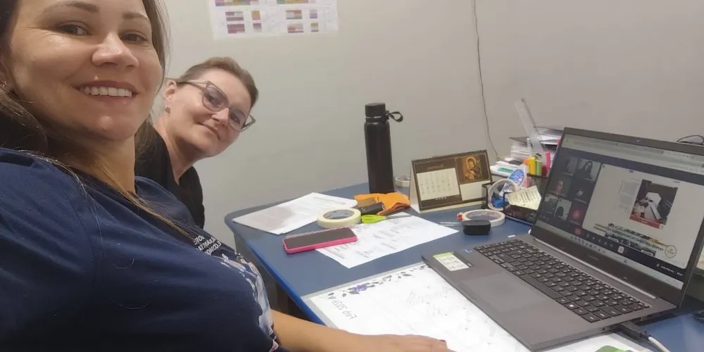 A formação tem o objetivo de preparar os educadores para o desenvolvimento das atividades com os alunos